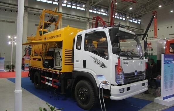 车载式搅拌拖泵  车载式搅拌拖泵