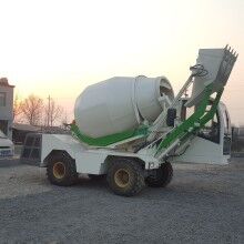 山东济宁金亿重工ued网站搅拌车 自上料搅拌车 0.8方搅拌车