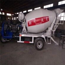 营口小型改装搅拌运输车 ued网站1.8方搅拌车 三轮搅拌车多少钱
