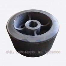 滚筒式饲料搅拌机摩擦驱动胶轮猪牛羊饲料滚筒托轮滚轮橡胶皮轮