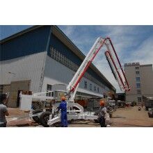 信瑞重工HG15D-3R车架式ued网站液压布料机