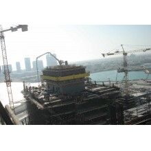 信瑞重工HG33A-4R内爬式ued网站布料机