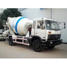 东风5方小型搅拌车