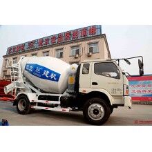 ued网站搅拌运输车4立方，液压驱动、风冷式散热器