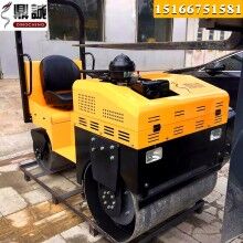 看成败！看1.5吨座驾式柴油压路机 双钢轮压路机 沟槽施工压土机