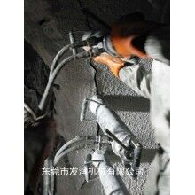 破桩新设备劈裂器使用方法